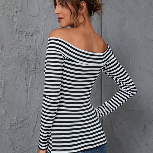 Black and White Sexy Womens Striped Print Off Shoulder Tee - Picture 2 of 5